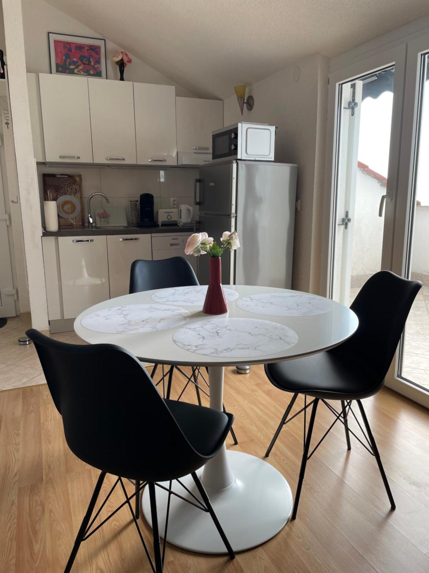 Casa Estancia Studio Apartment Njivice Eksteriør bilde